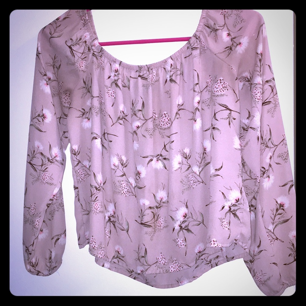 Nice blouse that is great for spring